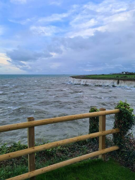Spring Tide Cliff Top Glamping Pod With Direct Sea Views Birchington-on-Sea Extérieur photo