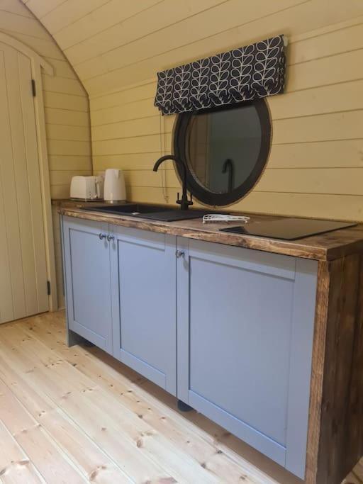 Spring Tide Cliff Top Glamping Pod With Direct Sea Views Birchington-on-Sea Extérieur photo