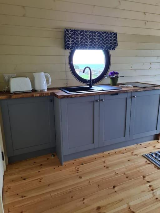 Spring Tide Cliff Top Glamping Pod With Direct Sea Views Birchington-on-Sea Extérieur photo